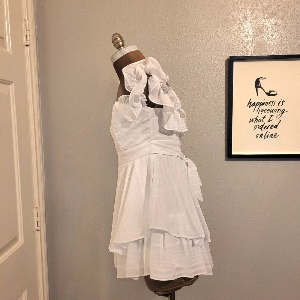 @Balance Lily Ruffle Romper - Picture 6 of 13